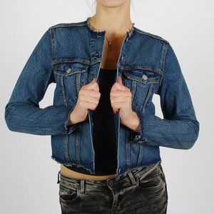NWT collarless Levis Women's Trucker Denim Jacket